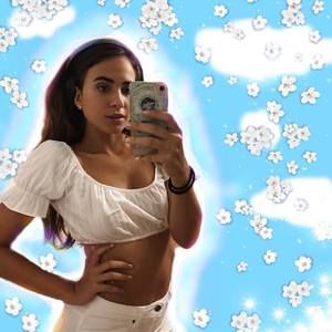 Meet your Posher, Isabel